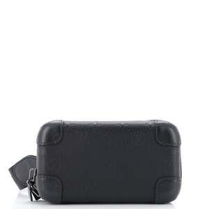 Louis Vuitton Horizon Clutch Taurillon #230692L16B
